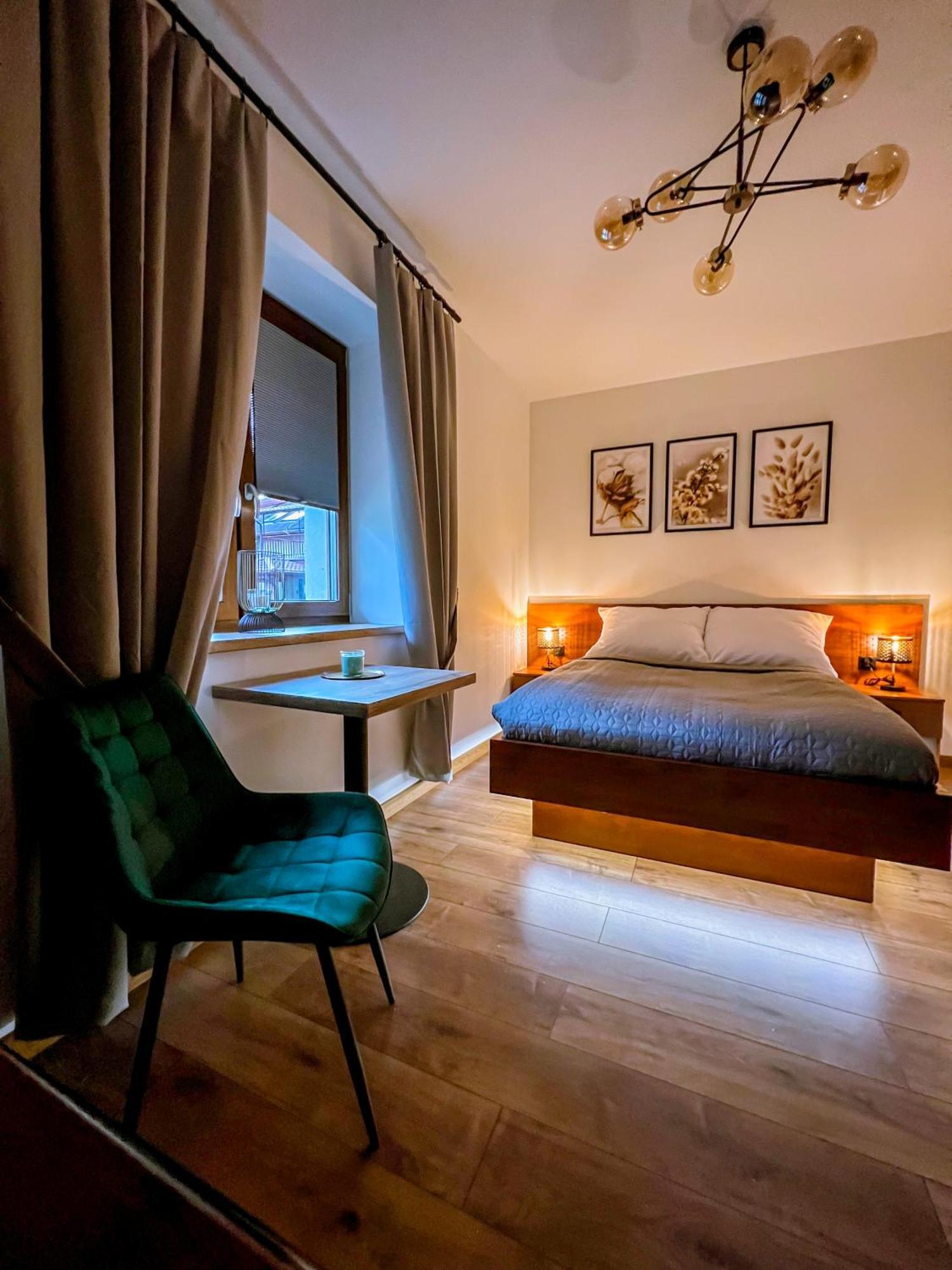 Domek Pod Katalpami Glowno Rom bilde