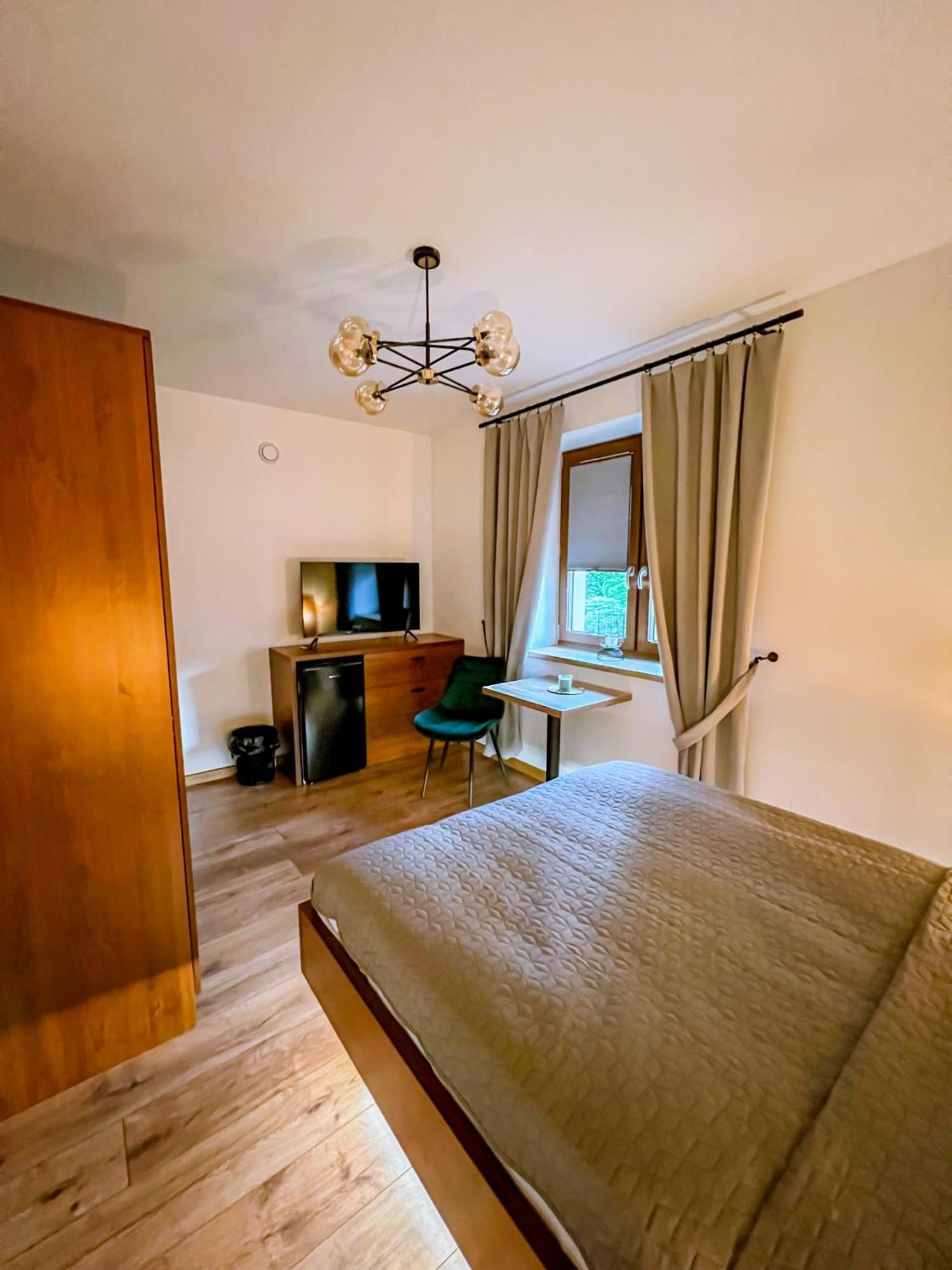 Domek Pod Katalpami Glowno Rom bilde