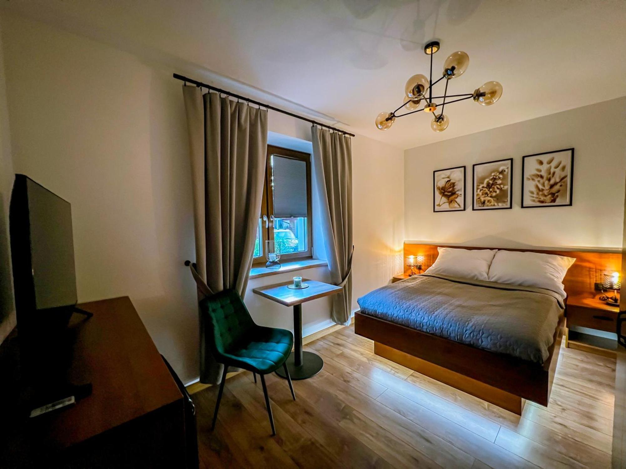 Domek Pod Katalpami Glowno Rom bilde